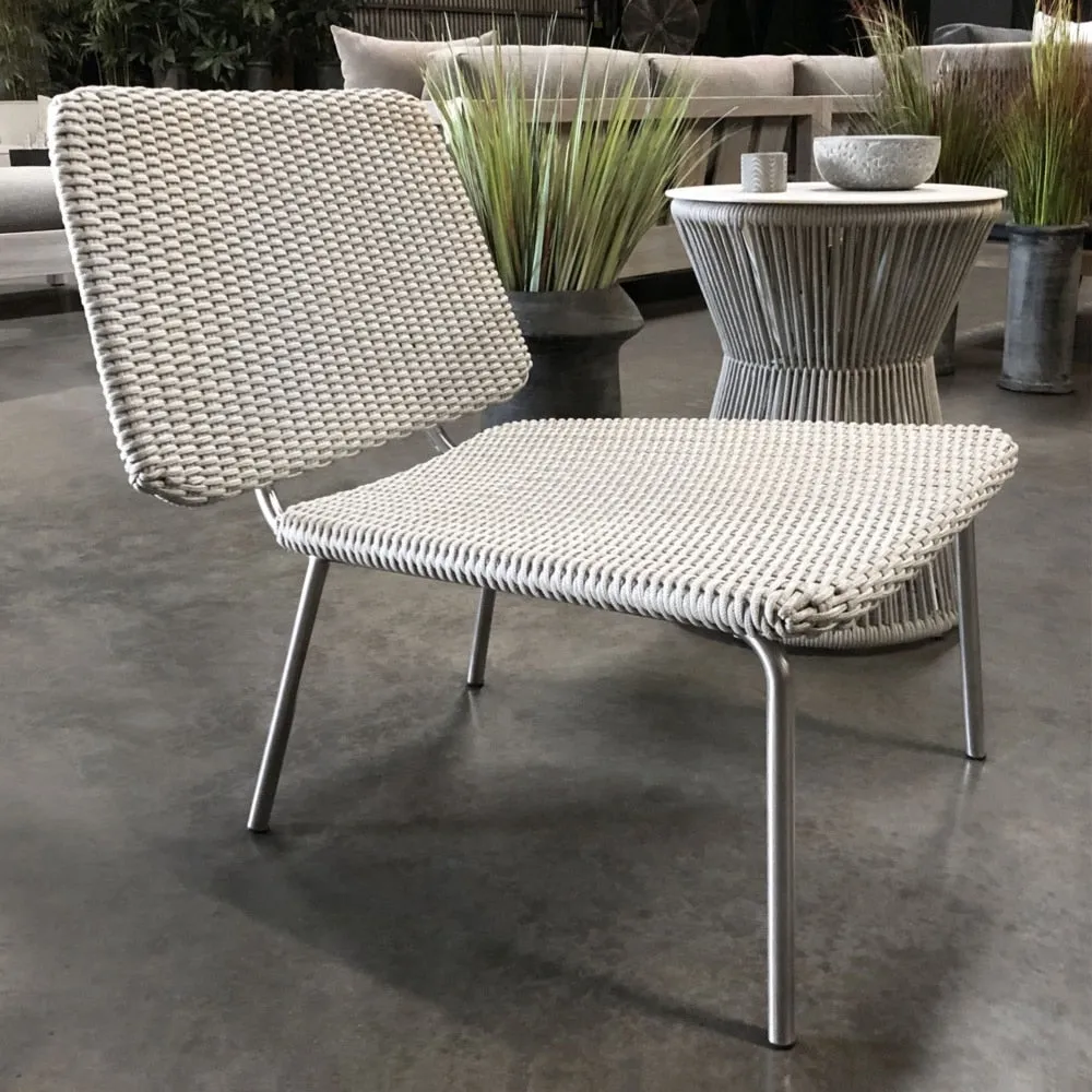 Summit Outdoor Lounge Chair